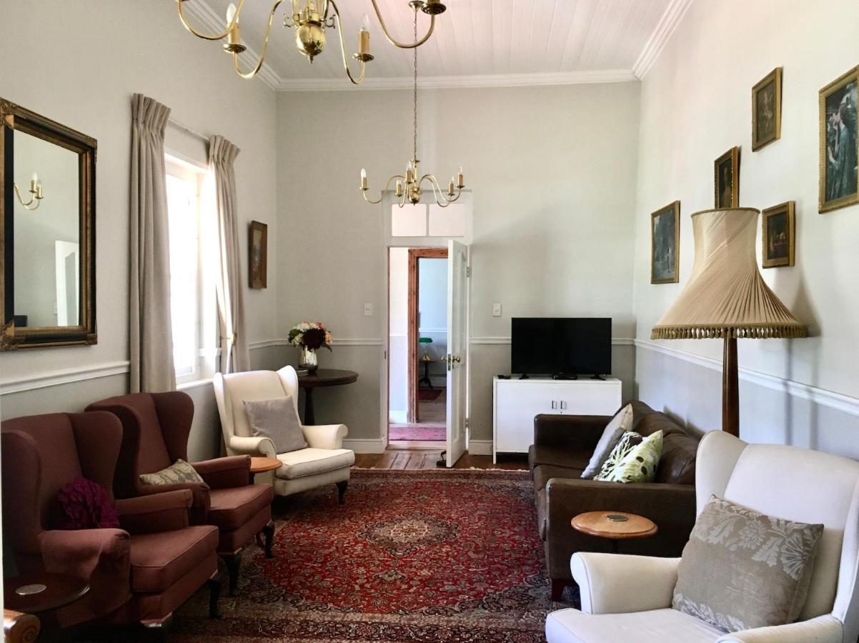 John Montagu Accommodation Ngoại thất bức ảnh