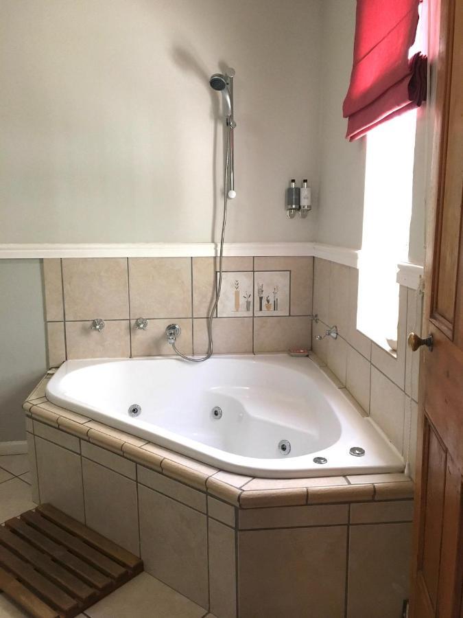John Montagu Accommodation Ngoại thất bức ảnh