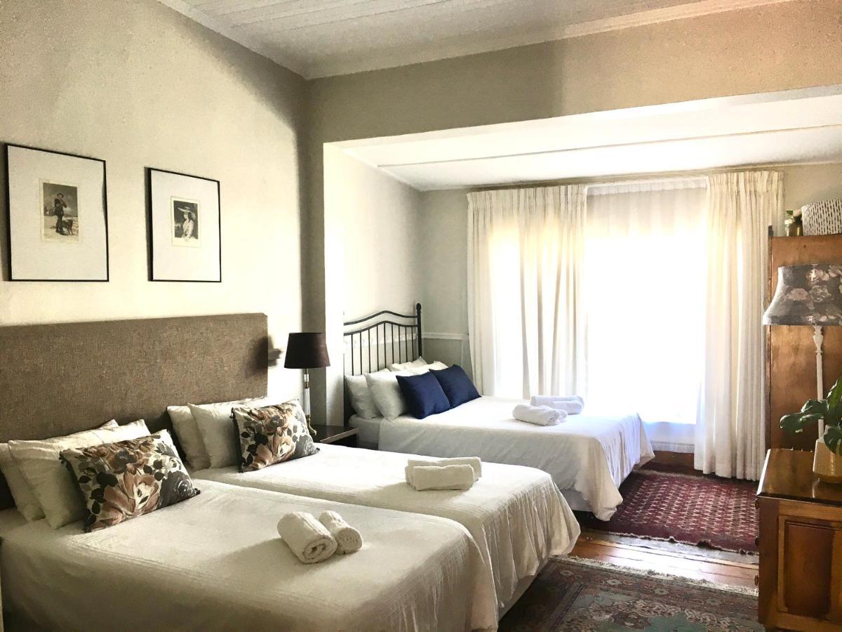 John Montagu Accommodation Ngoại thất bức ảnh