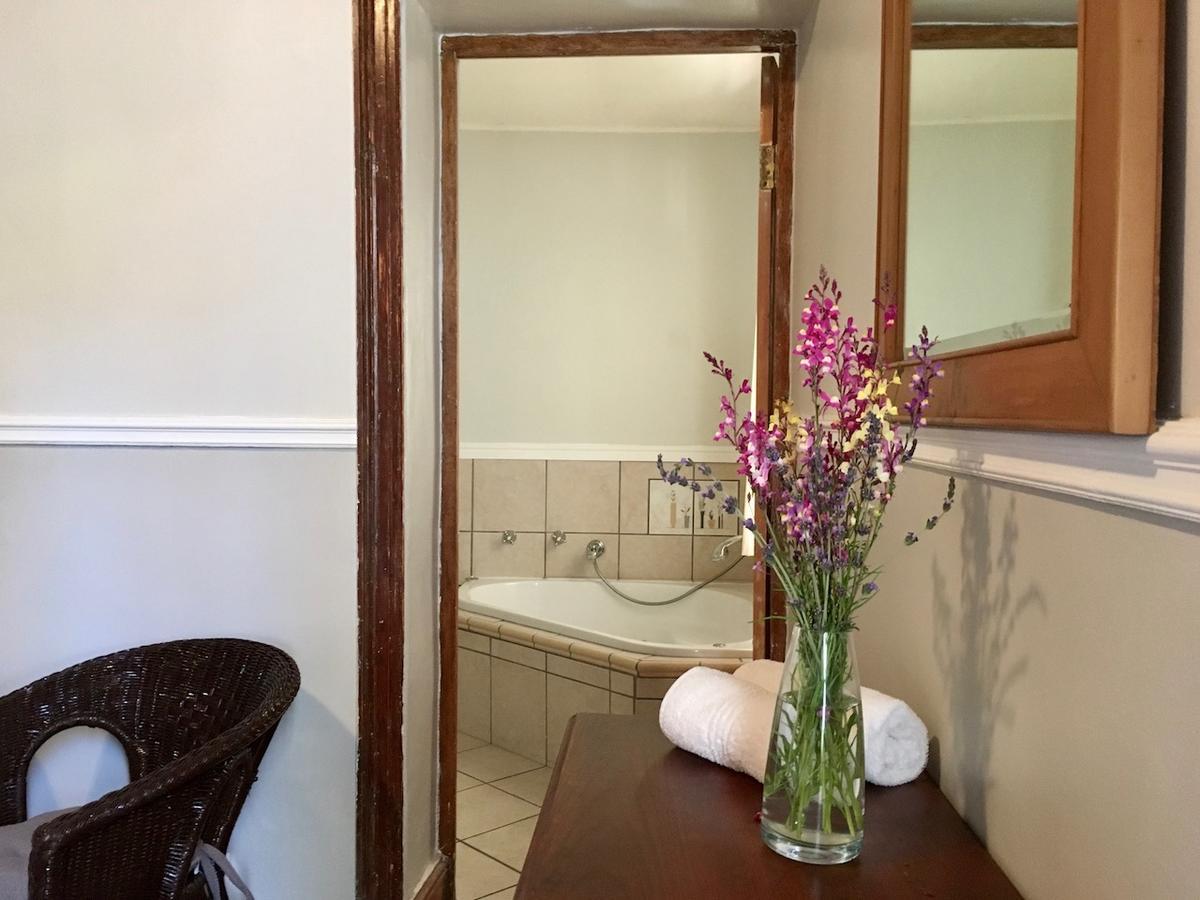 John Montagu Accommodation Ngoại thất bức ảnh