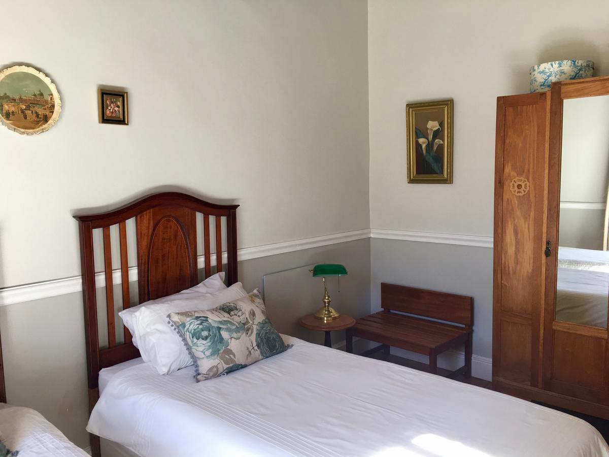 John Montagu Accommodation Ngoại thất bức ảnh